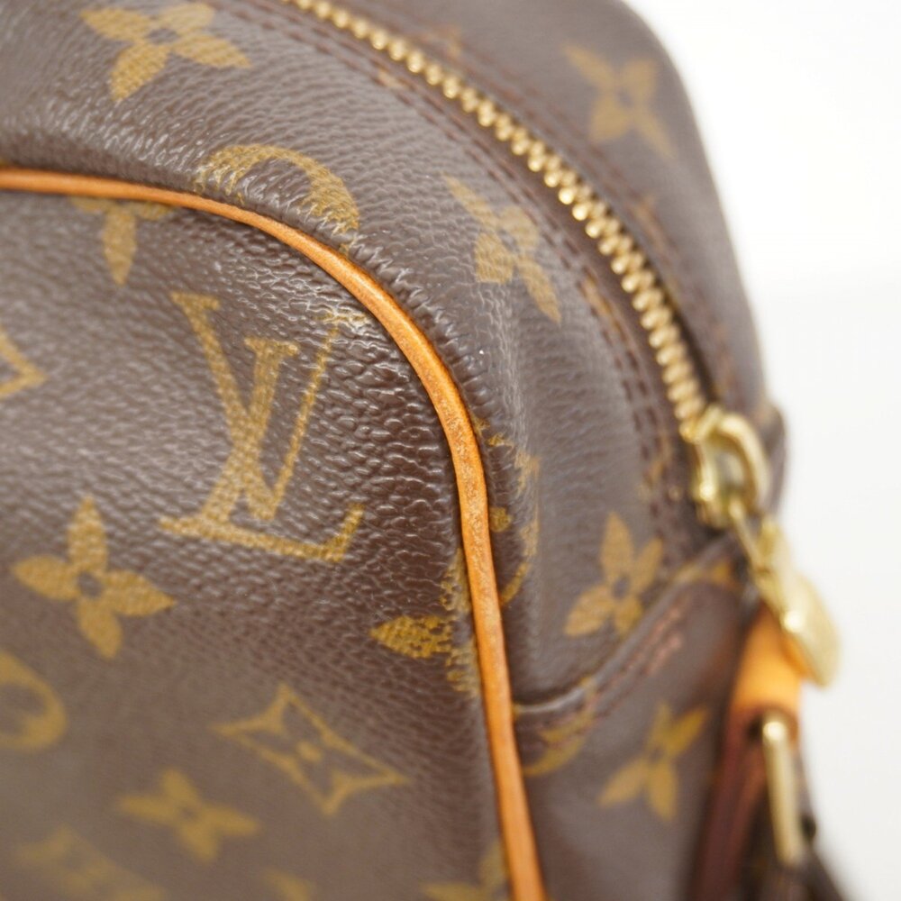 LOUIS VUITTON Brown Monogram Shoulder Bag - Picture 13 of 14